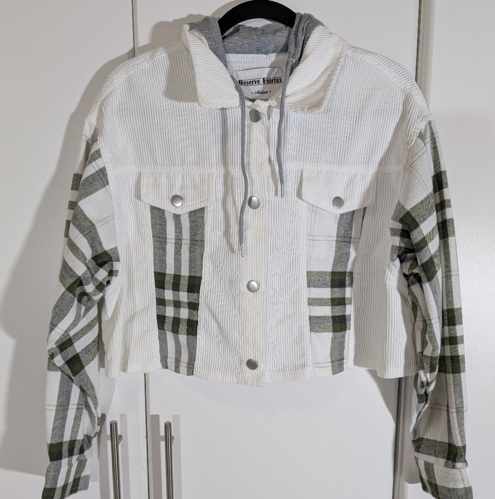 Reserve Fairfax Cropped Hooded Jacket  Green/White Size Medium